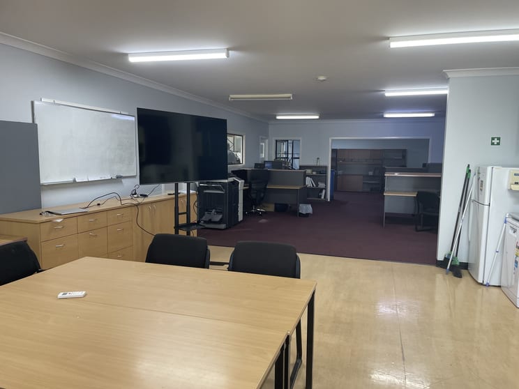 Factory, Warehouse & Industrial commercial property for lease at 5/4-5 Plath Close Portsmith QLD 4870 Factory, Warehouse & Industrial commercial property for lease at 5/4-5 Plath Close Portsmith QLD 4870
