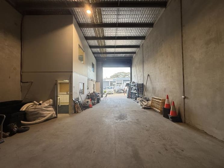 Factory, Warehouse & Industrial commercial property for lease at Unit 8/47-51 Lorraine Street Peakhurst NSW 2210