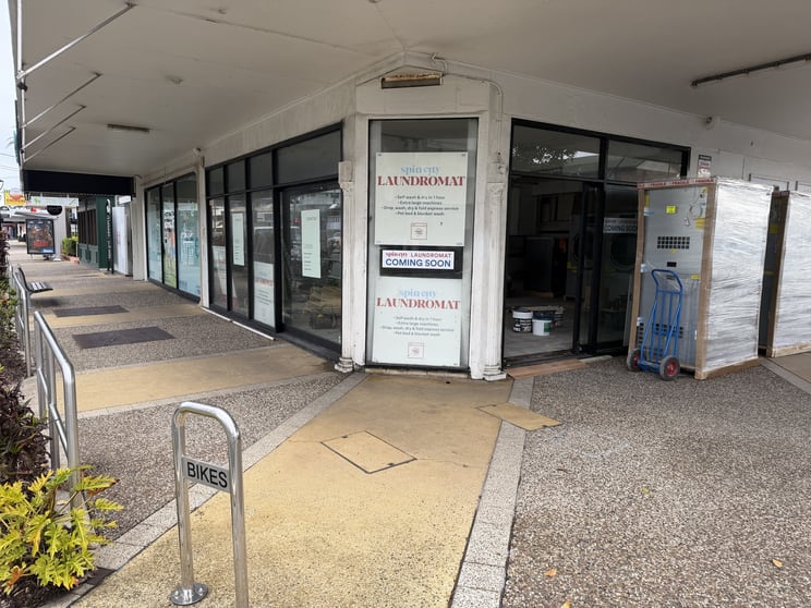 Offices commercial property for lease at 1/2 Eighth Avenue Palm Beach QLD 4221 Offices commercial property for lease at 1/2 Eighth Avenue Palm Beach QLD 4221