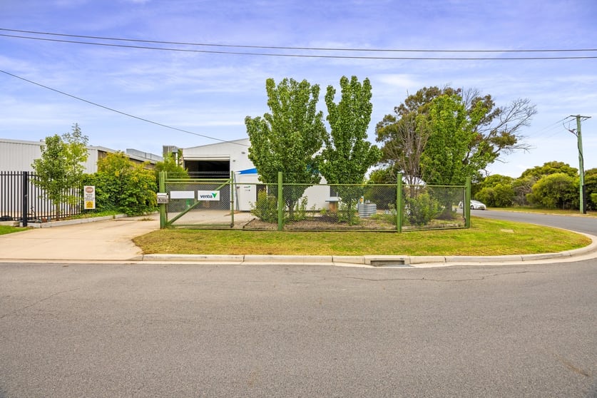 Factory, Warehouse & Industrial commercial property sold at 830 Knight Road North Albury NSW 2640
