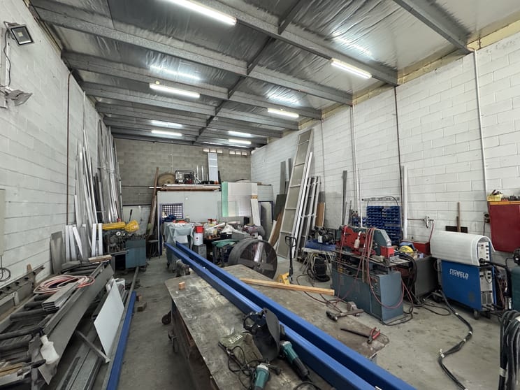 Factory, Warehouse & Industrial commercial property for sale at Unit 6 (Lot 8)/405-409 Bayswater Road Garbutt QLD 4814