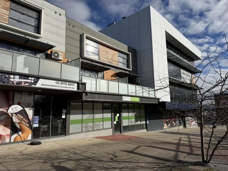 Shop & Retail commercial property for sale at 1/4 Pacific Promenade Pakenham VIC 3810