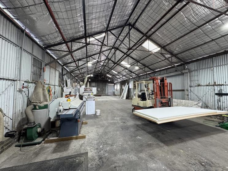 Factory, Warehouse & Industrial commercial property for sale at 27 Hollywood Drive Lansvale NSW 2166
