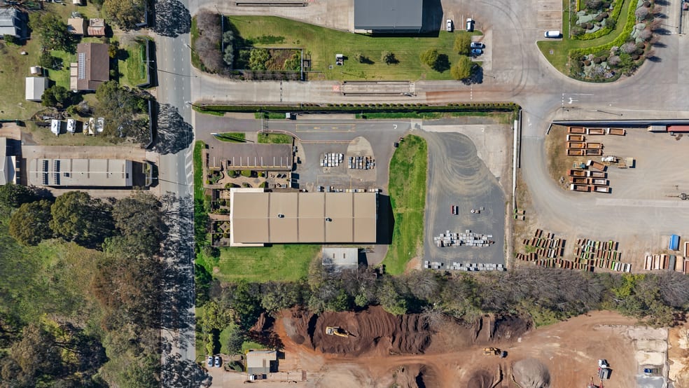 Factory, Warehouse & Industrial commercial property for sale at 24 Griffiths Street Harlaxton QLD 4350