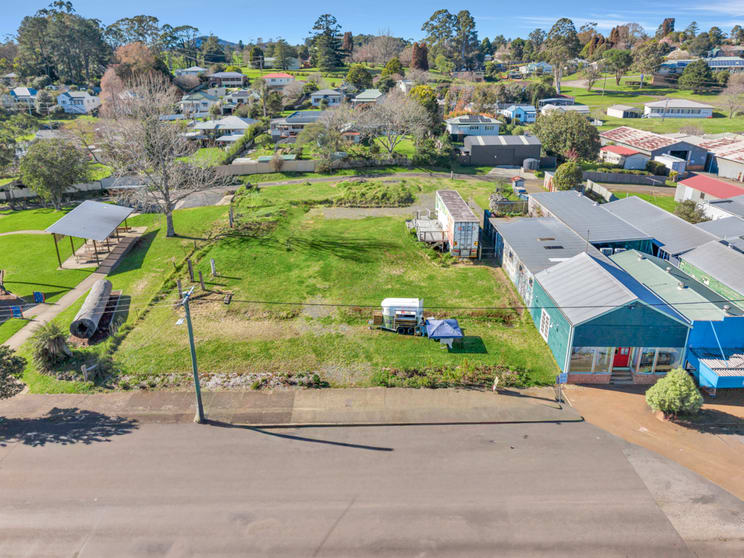 Shop & Retail commercial property for sale at 75-79 Hickory Street Dorrigo NSW 2453 Shop & Retail commercial property for sale at 75-79 Hickory Street Dorrigo NSW 2453