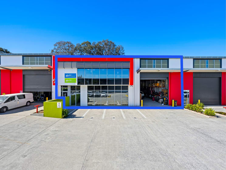 Factory, Warehouse & Industrial commercial property for sale at 8/368 Earnshaw Road Banyo QLD 4014