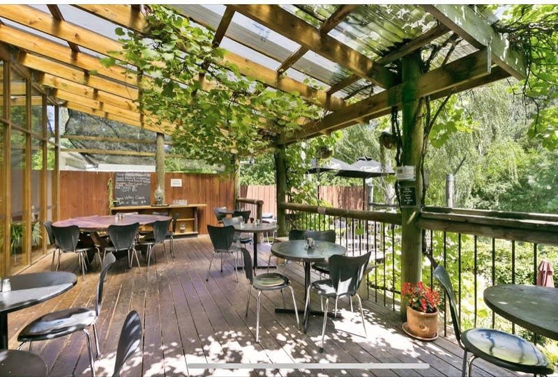Cafe -- Warburton -- #6449750