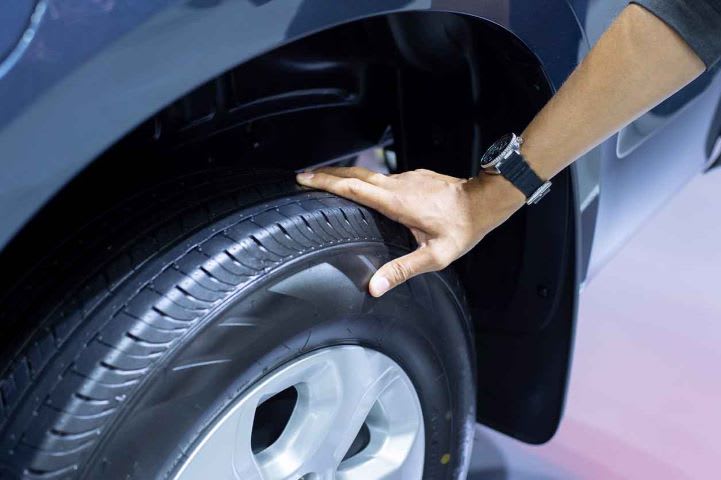 Tyre & Battery Retailer