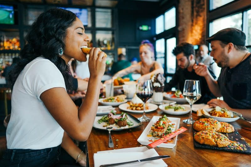 Profitable Cafe for Sale in Camberwell | Fully managed | 60 Seats | Liquor License | $24k Weekly Takings! [2605162]