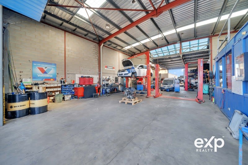 Very Profitable Mechanical Workshop in Prime Salisbury Location Very Profitable Mechanical Workshop in Prime Salisbury Location