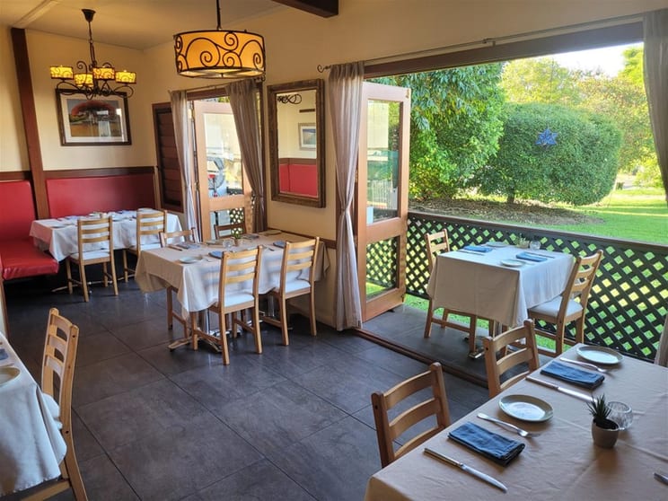 Popular A la Carte Restaurant