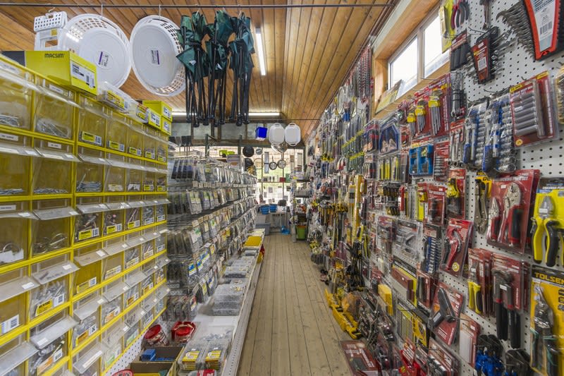 Prime Main Street Hardware Business  Walk In, Walk Out Opportunity