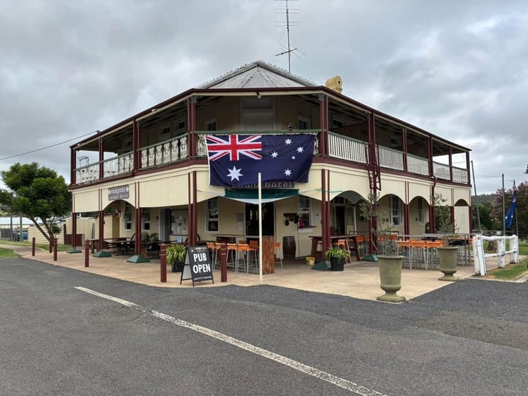 A Historic Landmark Hotel in a Booming Region A Historic Landmark Hotel in a Booming Region