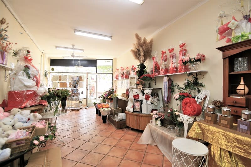 Categories: Retail, Home/Garden