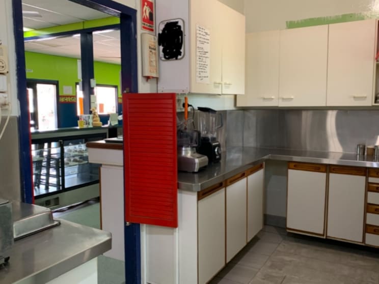 Freehold Bakery/cafe And House For Sale