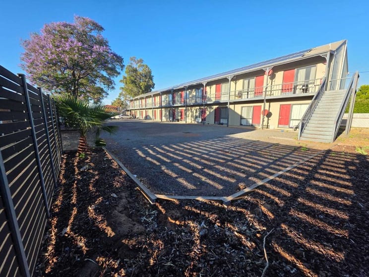 24 - Room Regional Motel - NSW