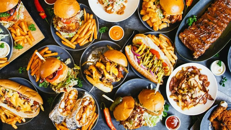 Under Management Benny's American Burger