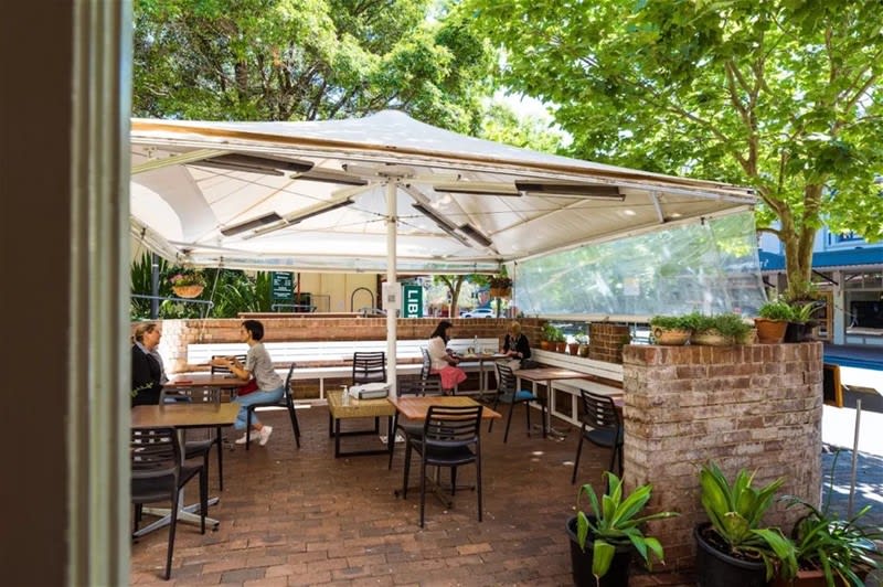 North Sydney Cafe & Pizzeria - Fully Fitted Venue + Outdoor Area