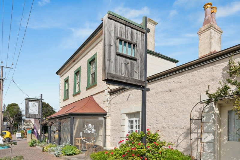 Exceptional Café Opportunity in Historic Normanville