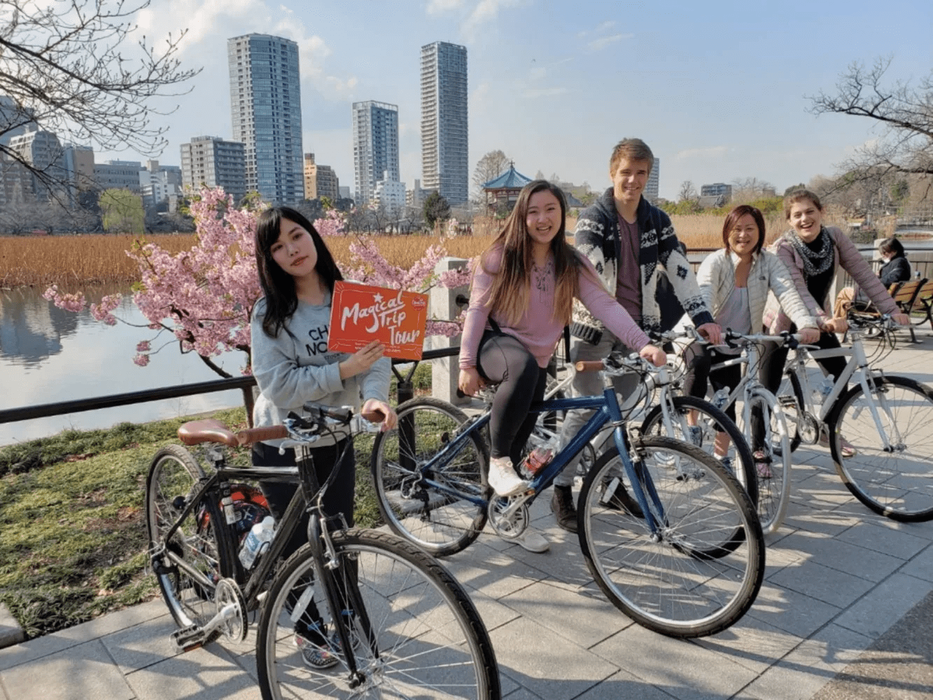 Bike Tours That Explore Both Tourist Spots and Natural Areas