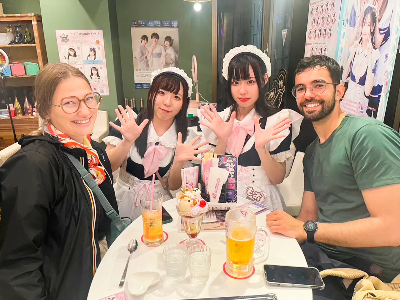 Even first-timers can enjoy maid cafes with peace of mind when accompanied by a local guide who knows Akihabara inside out