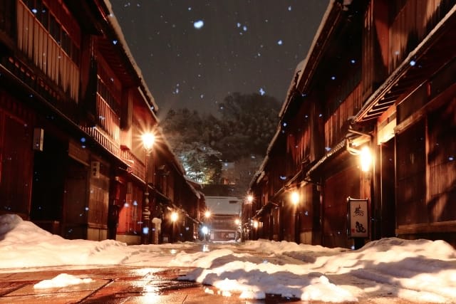 Higashi Chaya District winter