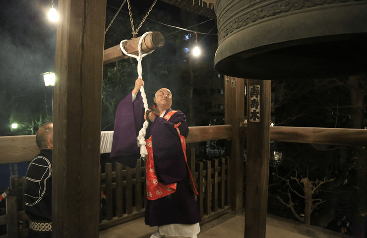 Joya no Kane (Tentaku Memorial Service)