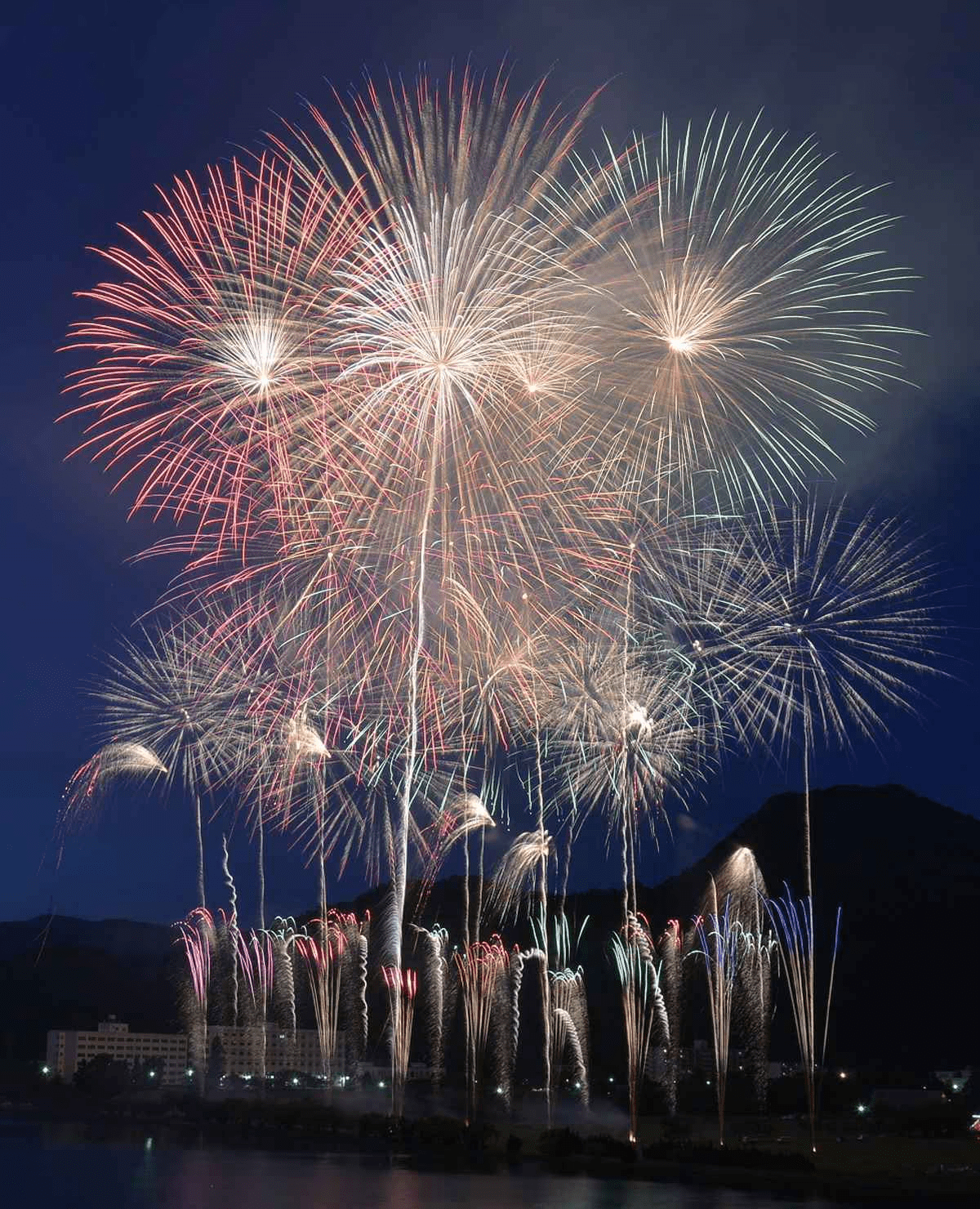 Maizuru Port Chatta Fireworks Festival
