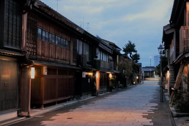 Traditional Streetscape That Becomes More Atmospheric at Night