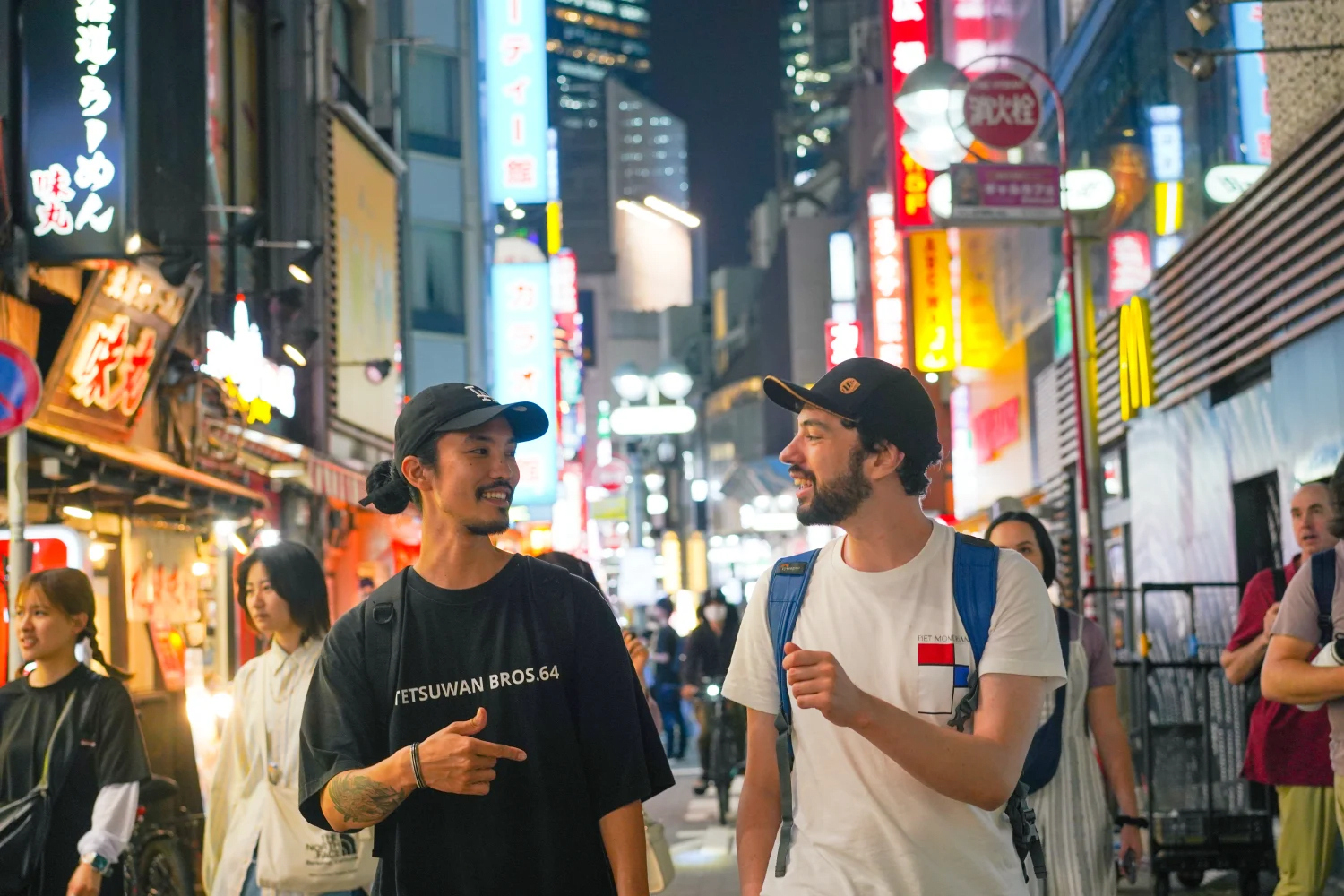 Confirm Whether the Guide Is a Local of the Area You Want to Explore