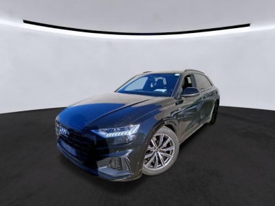 Audi Q8 - 73.498 €