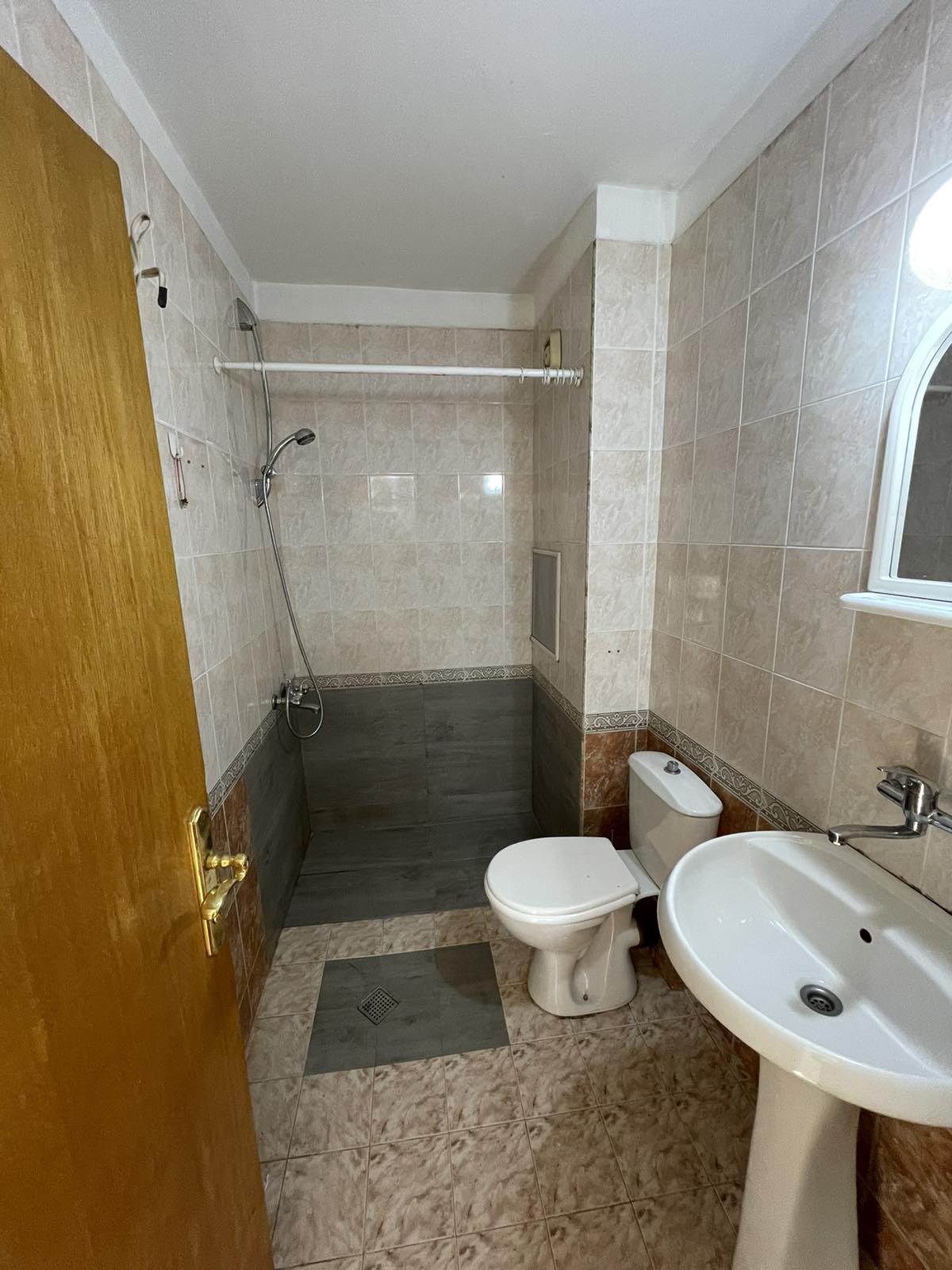 🏡 ТРИСТАЕН АПАРТАМЕНТ ПОД НАЕМ ДО МЕТРОСТАНЦИИ „БУЛ. БЪЛГАРИЯ“ И „КРАСНО СЕЛО“ София