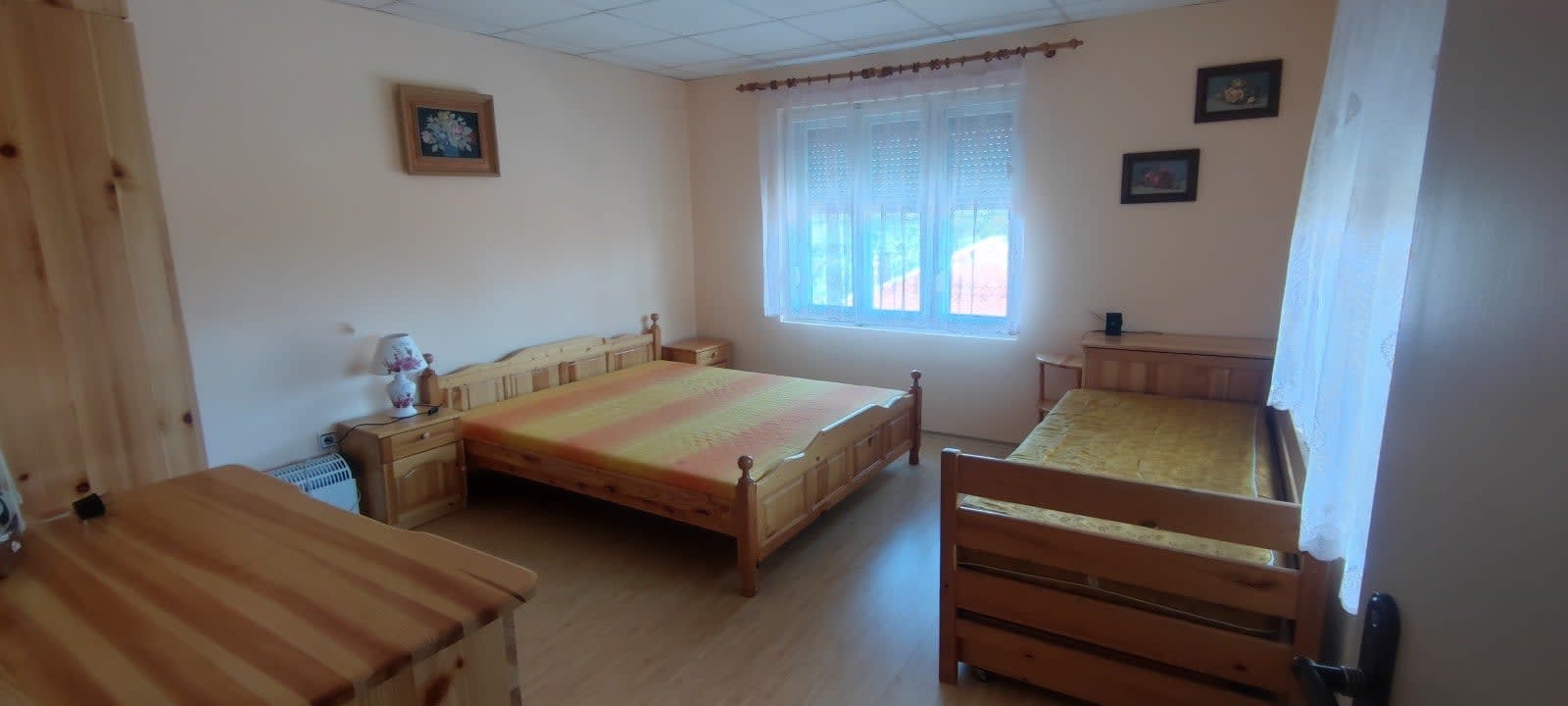 ДВУЕТАЖНА КЪЩА В ПЕРУЩИЦА, ПЛОВДИВСКО Перущица
