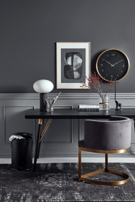Smuk, enkel lampe med et dejligt blødt ly