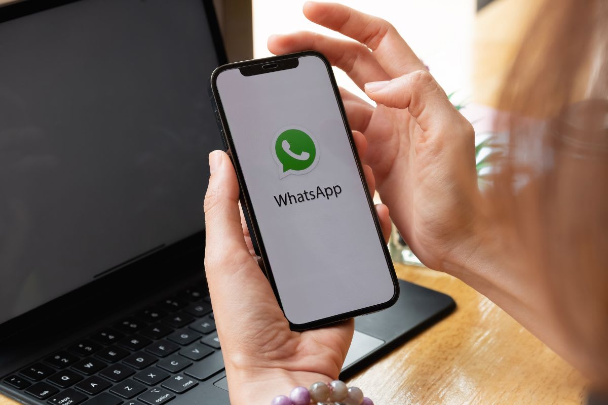 WhatsApp statt Hotline: Wie Unternehmen mit WhatsApp-Marketing punkten