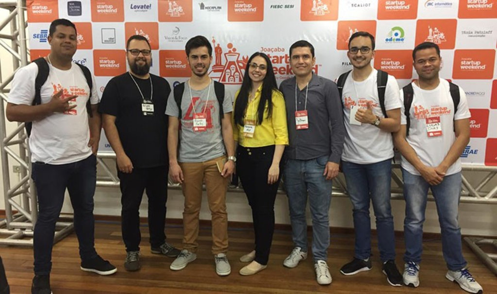  Startup LogFácil ficou em terceiro lugar no Startup Weekend