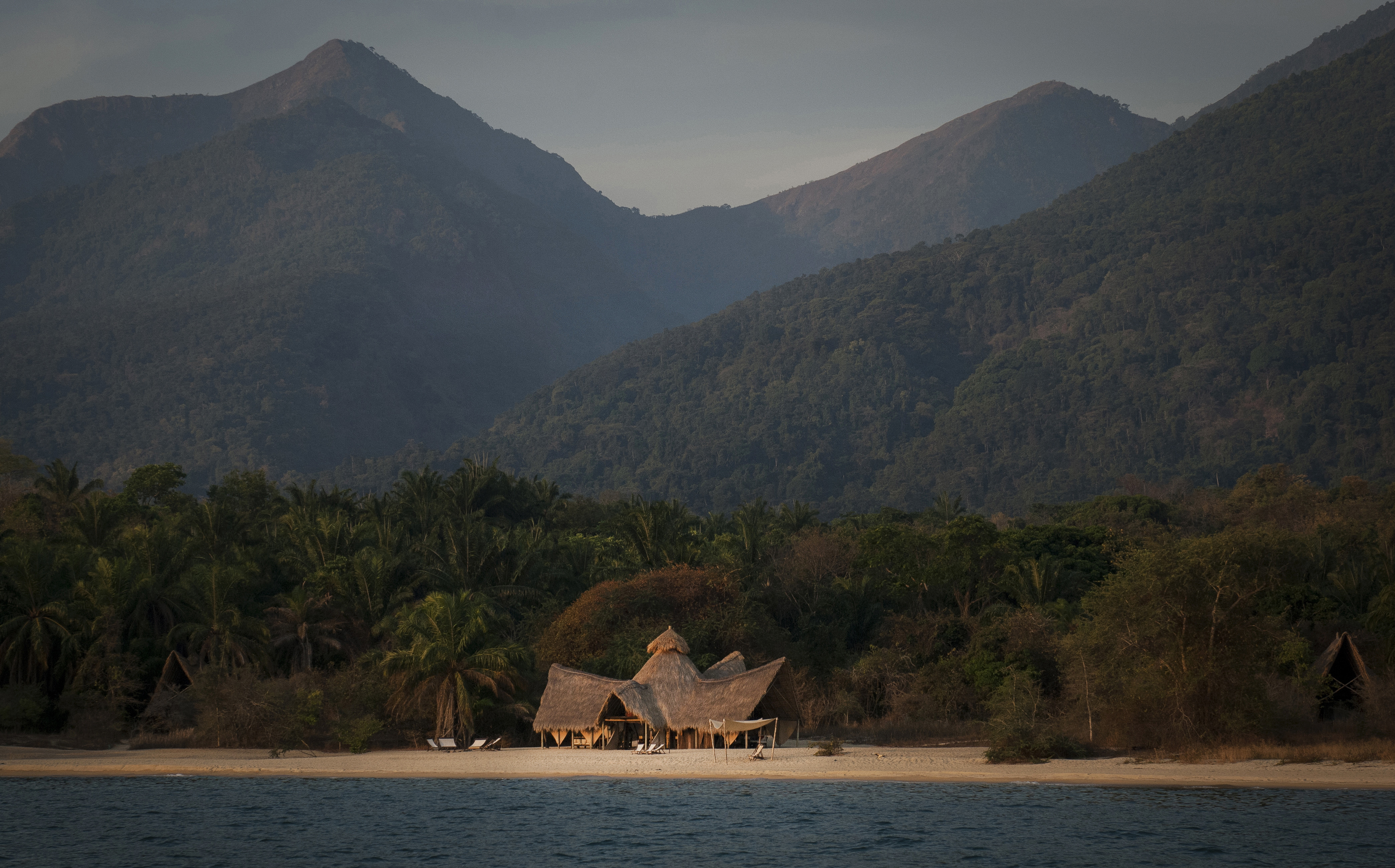 best relaxing hotel to unwind in Tanzania