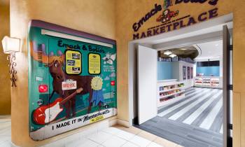 Emack Bolio Entrance