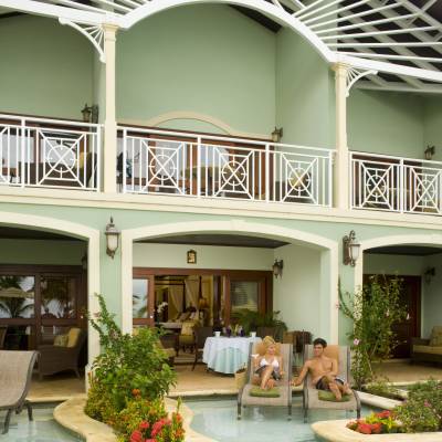 Swim up Crystal Lagoon Beachfront One Bedroom Butler Suite