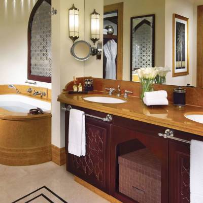 Shangri-La Suite Bathroom