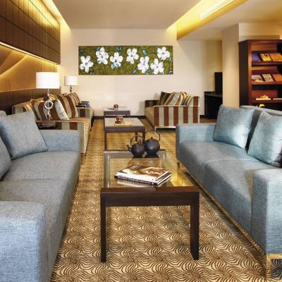 Traders Club Lounge