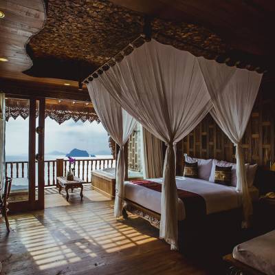 Supreme Deluxe Sea View Bedroom
