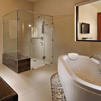 Beach Villa Bathroom