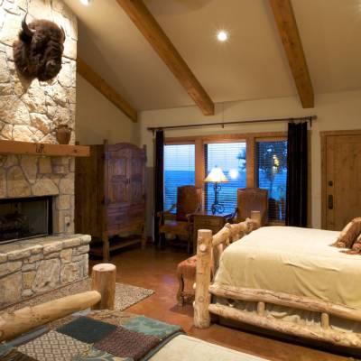 Cabin suites buffalo room