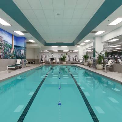 a person in a swimming pool