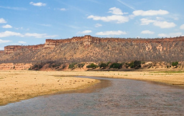 Gonarezhou Fluss und Chilojo Klippen