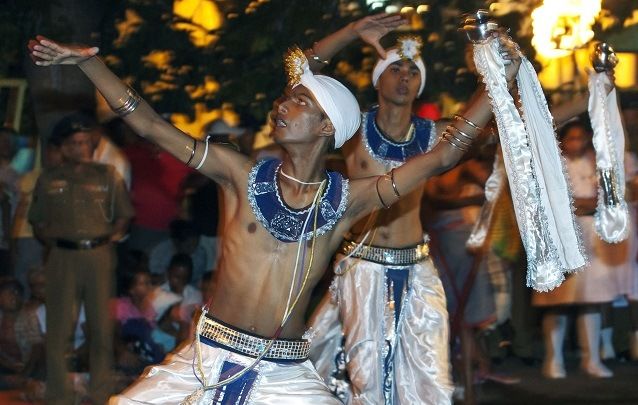 Traditionelle Tänzer in Sri Lanka
