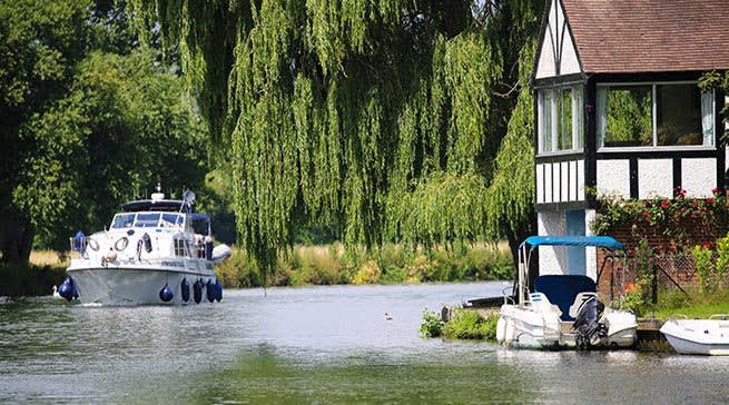 Cookham - Days Out in Berkshire