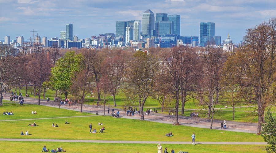 London's Best Parks for Dog-Walking