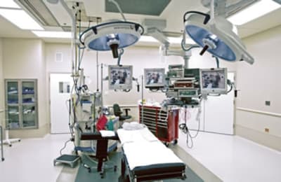 Surgery room full tyj0g0 - Eugenol